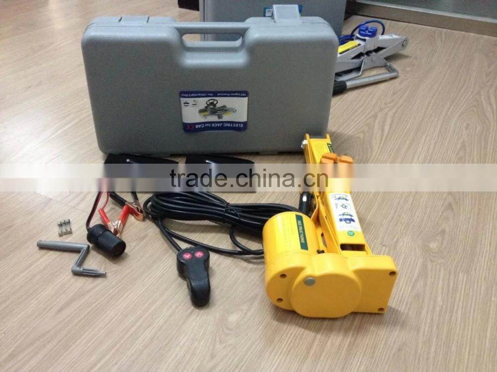 IT1104 1.5ton 12v electric scissor jackwith wrench/automatic car jack with wrench