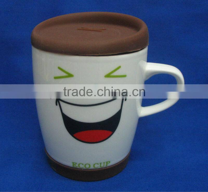 2012 newest porcelain coffee mug with silicon lid and bottom BY-SB2