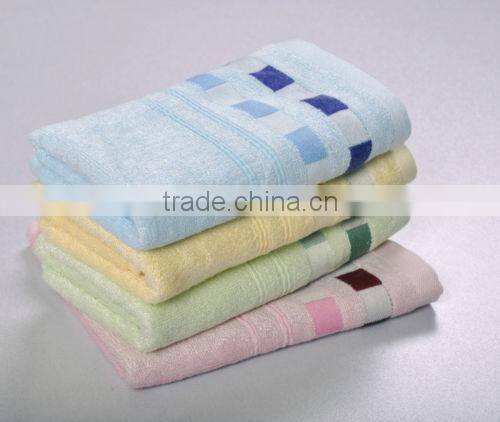 2014 new cotton material jacquard patterned hand towels