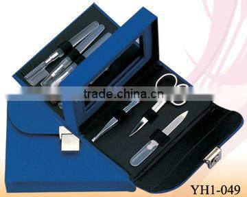 High quality handbag cosmetic set and manicure set