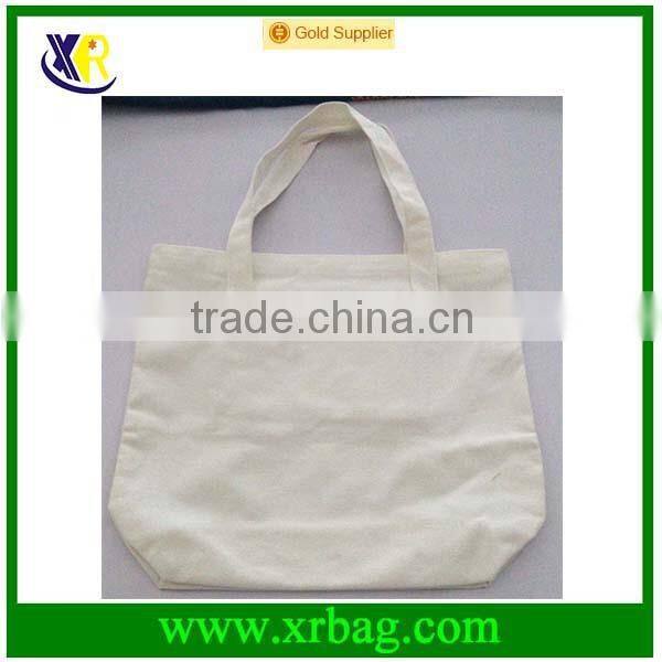 Blank cotton canvas tote shopping bag