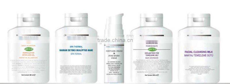 Baby shampoo with body wash enriched with chamomile essence