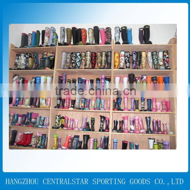 Easy clean waterproof cheap rain boots for kids