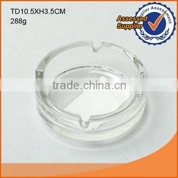 Nice white/black round glass ashtray in different sizes