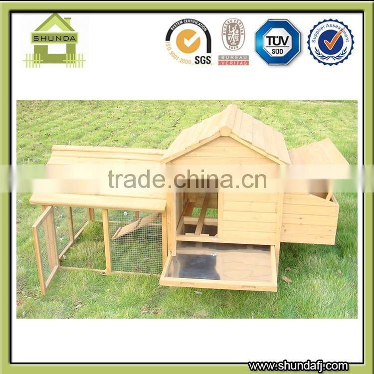 SDC01 wooden chicken coop with ramp