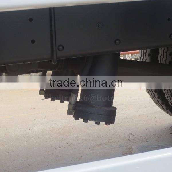 190 hp DONGFENG 4*2 Rear Loader Garbage Truck 12 ton