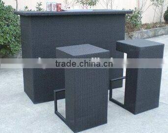 2017 Trade Assurance hot sale outdoor cheap black rattan handmade bar stool garden line table set