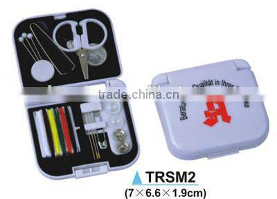 Plastic travelling sewing box/pocket custom logo hotel sewing kit