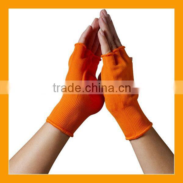 Noise Maker Soccer Glove For Football Fans