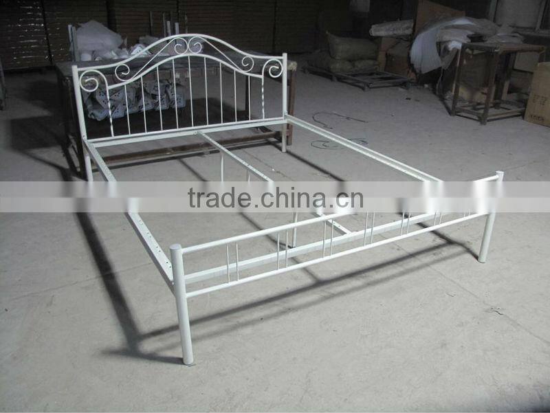 low footboard queen size metal home bed