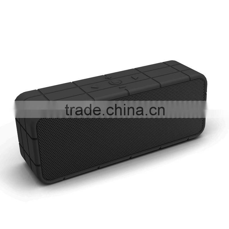 Silicone Case TF Card Aux V3.0 Bluetooth Speaker With 2 Loudspeaker