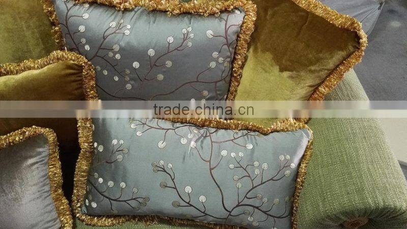 Elegant Green Upholstery Sofa, Classic Wooden Three Seater Sofa Couch, Comfort Living Room Chesterfield Sofa