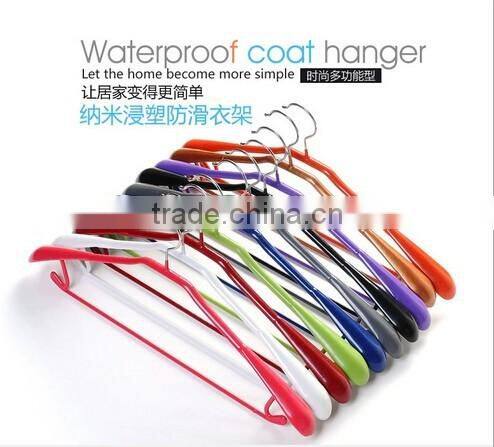 Plastic dipping plastic clothes rack without trace clothes hanger
