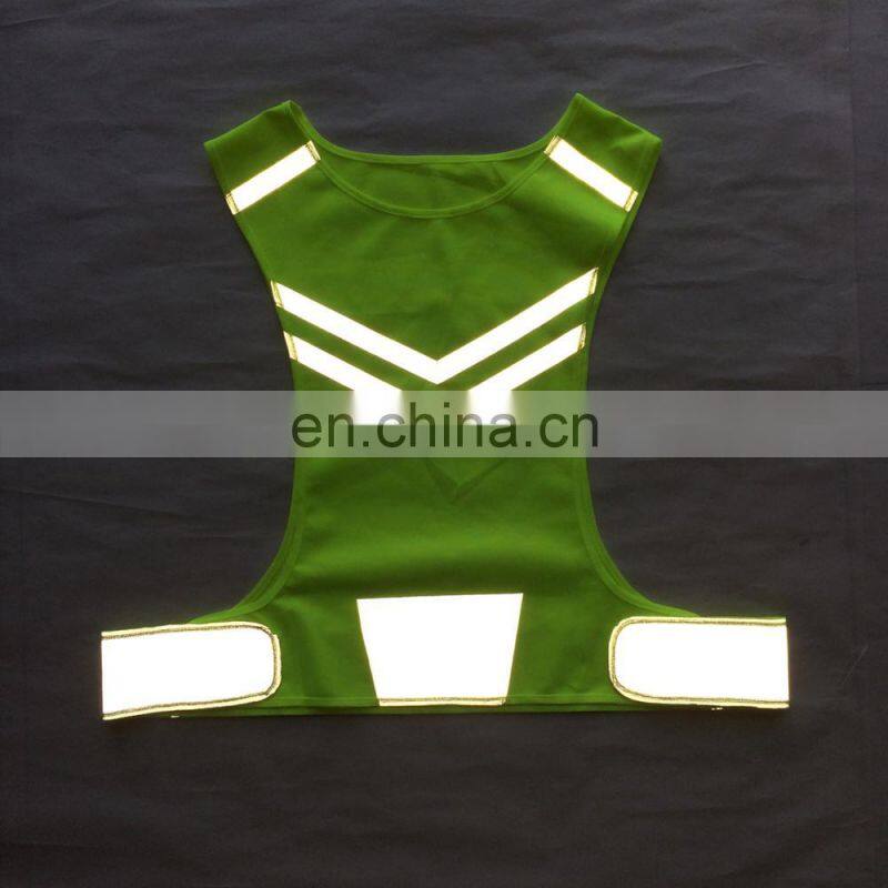 yellow mesh riding reflective runing vest