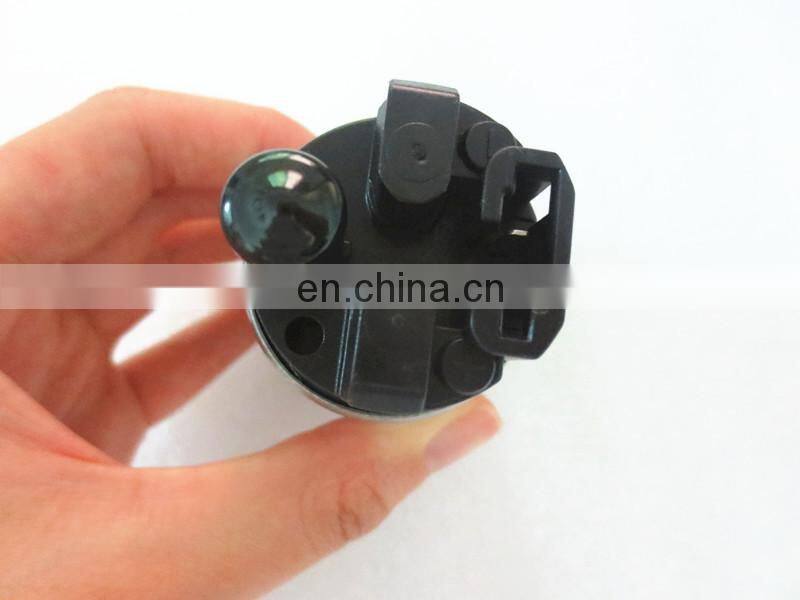 Car parts good price 23220-21211 2322021211 23220-0M050 For 12-17 Toyo ta Prius C Yaris 1.5L Prius V 1.8L Fuel pump