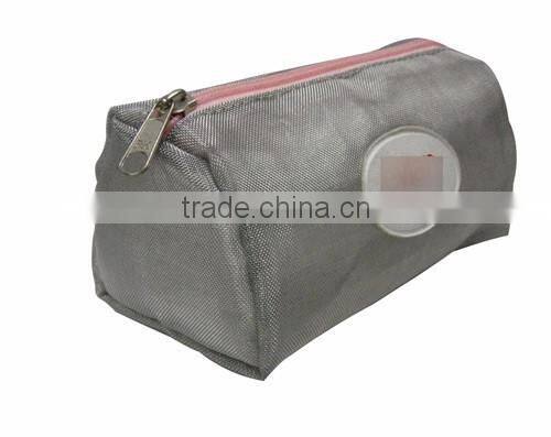 Netting Cosmetic pouch
