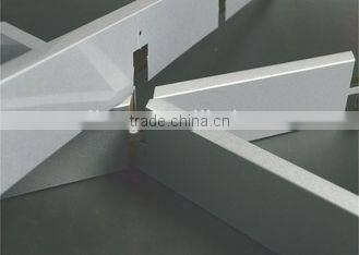 SGS Tested Roller Coated Aluminum Suspended Triangle Grid Ceiling Open Grid Ceiling