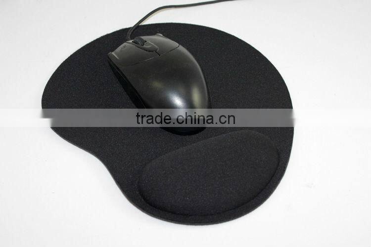 Mouse pad with wrist rest