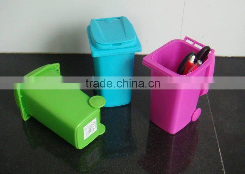 promotion gift Plastic wheelie bin desk tidy plastic Mini Desktop Wheelie Bin