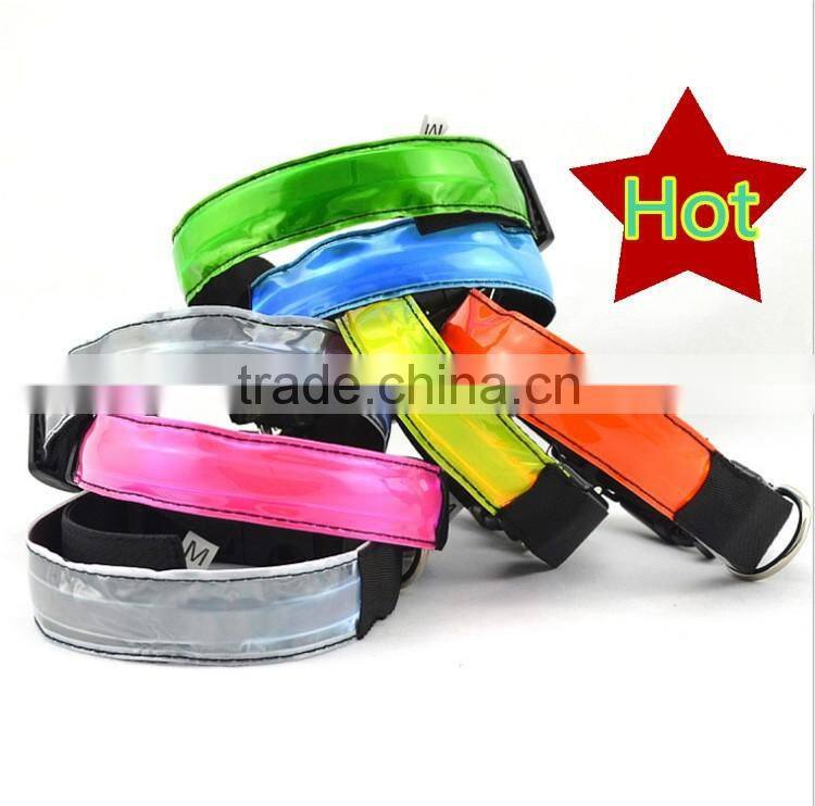 LED Nylon Pet Dog Collar Night Safety LED Light-up Flashing Glow In The Dark Electric LED Cat & Dog Collar