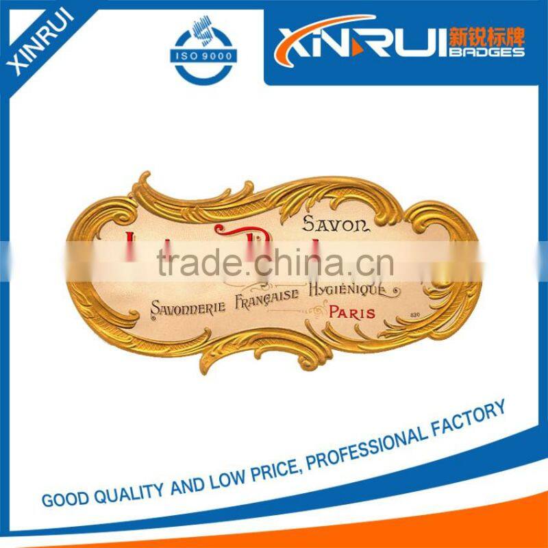 Promotional custom metal wine badge for AUS and Fr.