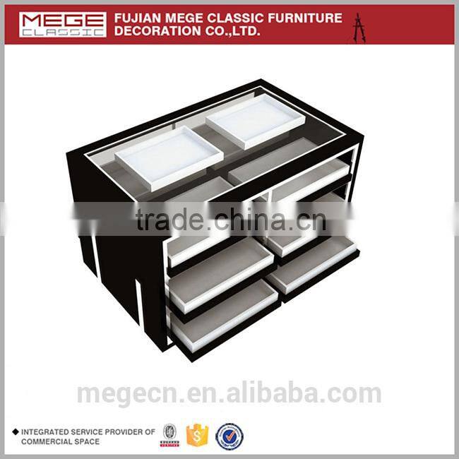 Hot Selling Wooden Clothes Counter Display