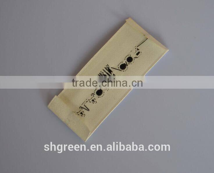 high definition sports wear fabric woven label with trademark