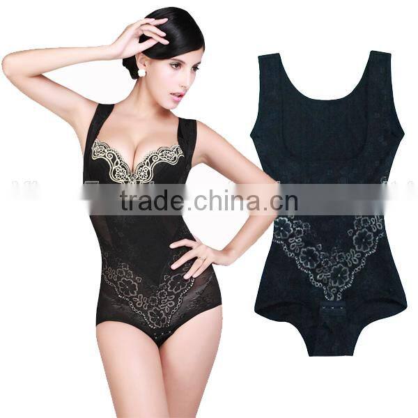 The waist has exquisite jacquard bodyshaper