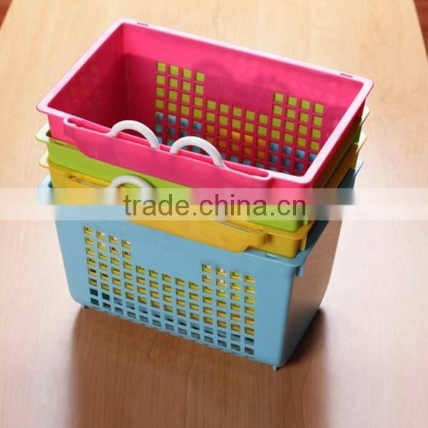 Retangular plastic kitchenware vegetable basket with handles