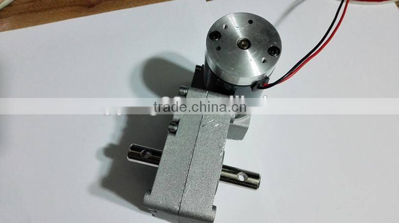 High Torque DC Motors 24V 150kg.cm Permanent Magnet DC Motor Electric Motors DC Worm Gear Motor SGW1269FGG For winding machines