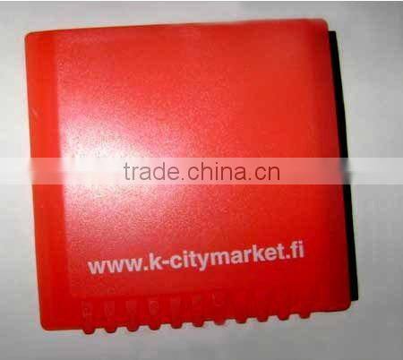 Plastic ice scraper