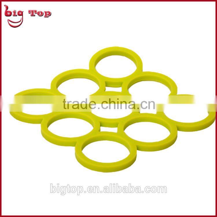 BT0120 Wholesale Silicone Square Shapes Heat Resistant Table Mat with 9 Round Shape Pot Holder Table Mat Insulating Pat Cup Mat