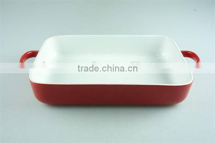 White oval shape ceramic bakeware porcelain bake plate with hands in stocklots