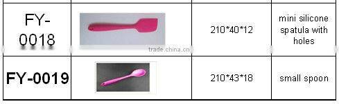 Promotional baby silicone measuring spoon