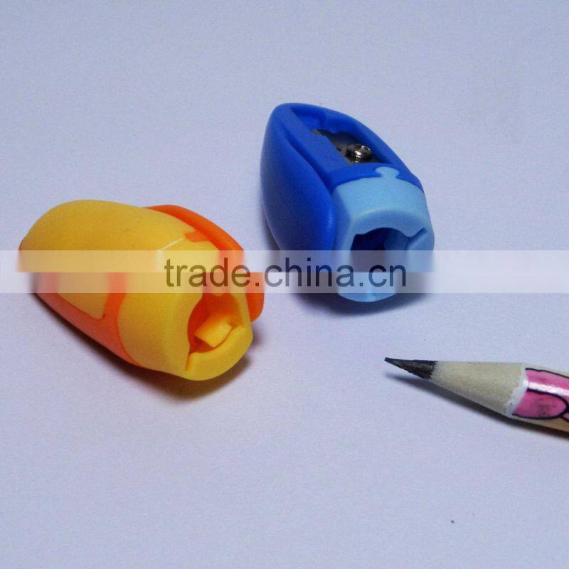 Mini plastic one hole manual colored cheap pencil sharpener