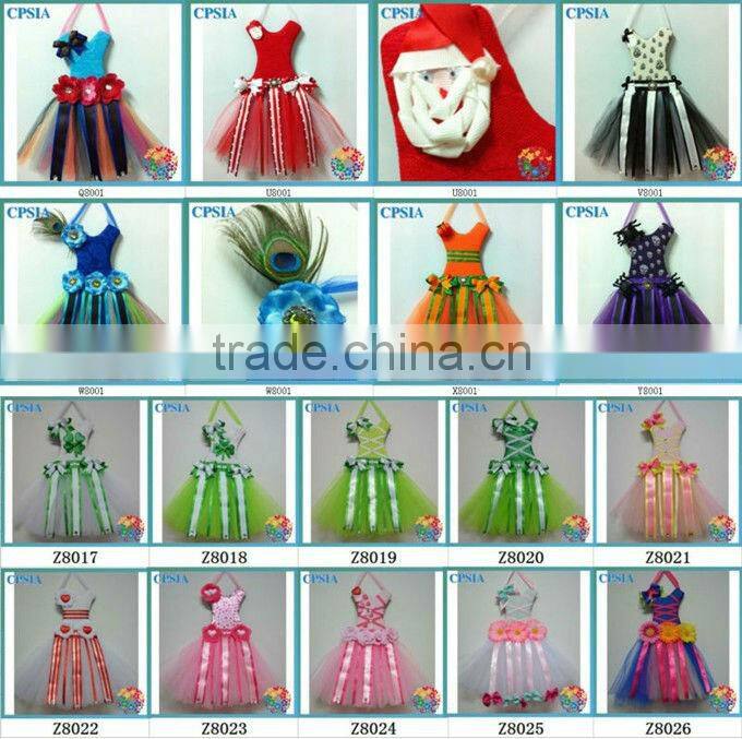 Brand New Cartoon Pattern Black Hair Bow Holder with Yellow Tulle Ideal Gift and Home Decoration