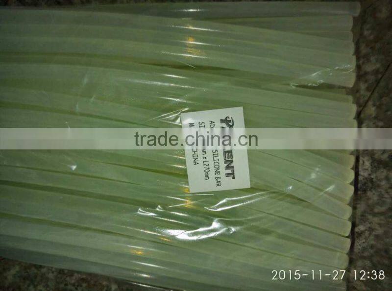 TRANSLUCENT HOT MELT GLUE STICKS FOR GLUE GUN USE