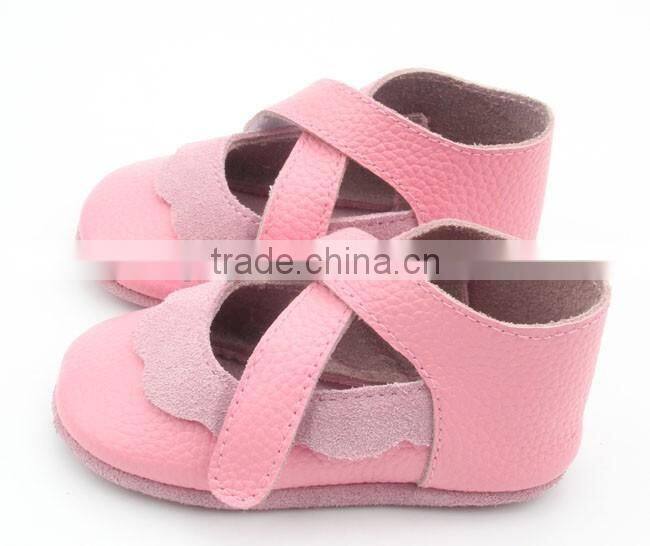 Low MOQ popular wholesale soft leather baby shoes
