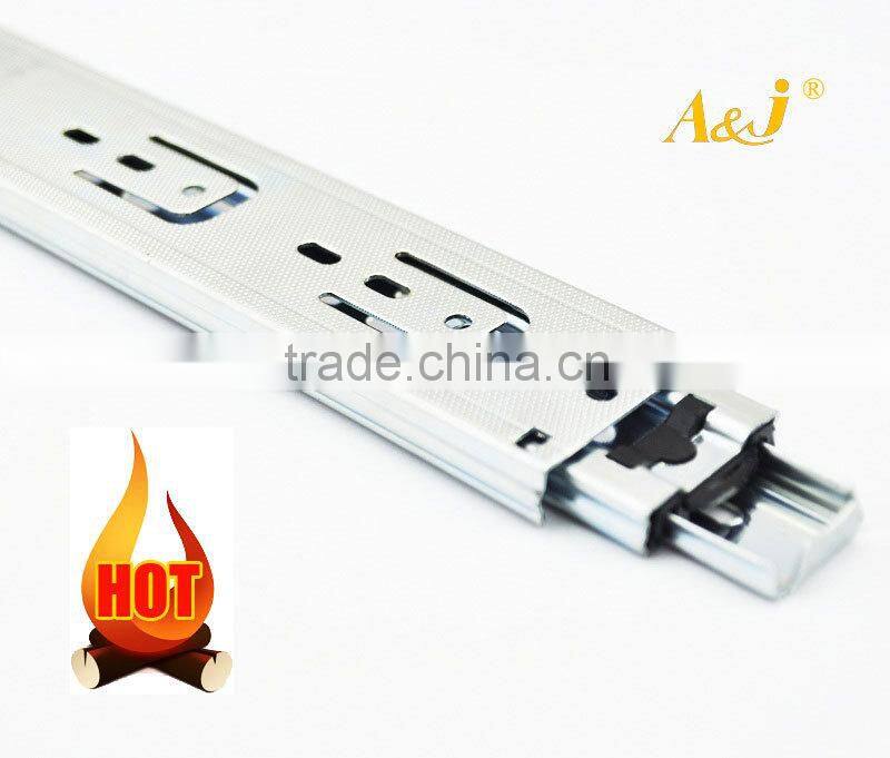 Guang Dong factory good quality 3-4 balls Full extension ball bearing drawer slides