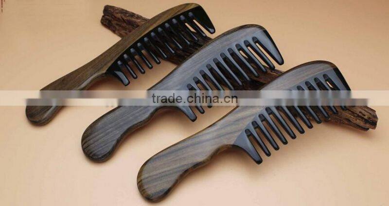 Chinese Style Sandalwood Cow Horn Comb