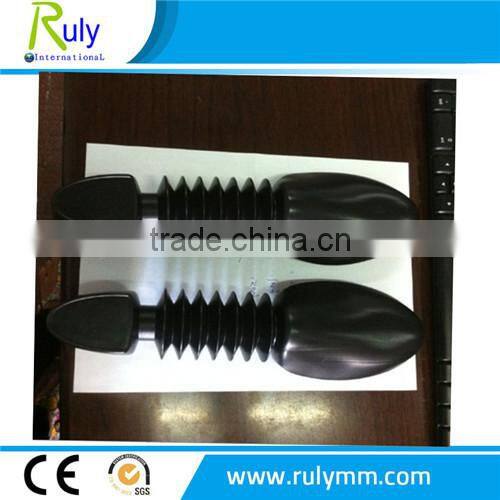 2017 new custom shoes adjustable plastic shoe tree wholesale