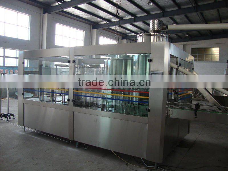 Beverage filling machine