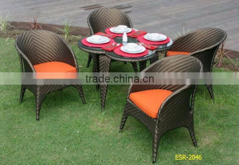 Awesome rattan dining table and chairs