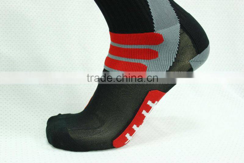 Men Women fashionable sports socks , jacquard nylon sport compression socks , colored compression sport socks