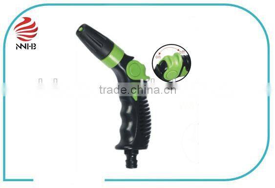 Plastic memory tip spray nozzle for gardening