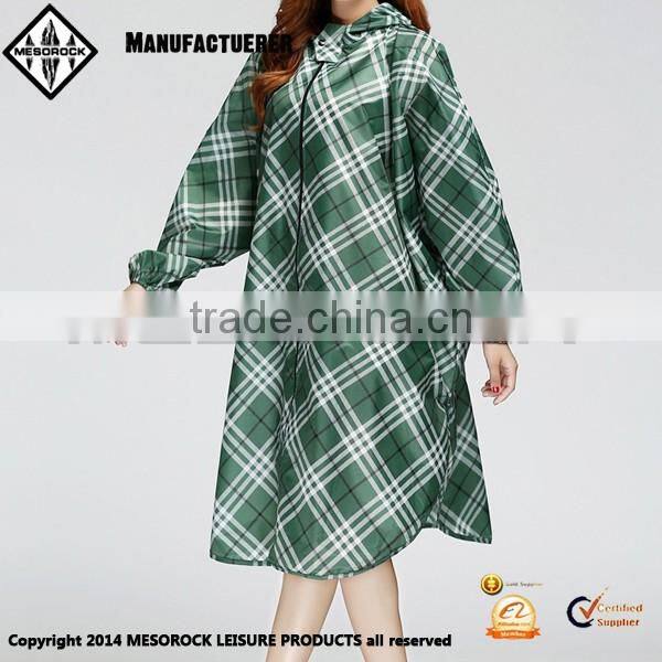 Free size reusable unisex waterproof portable raincoat emergency rain poncho