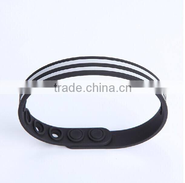 Silicone sport bracelets/men bangles/silicone wristand manufacturer