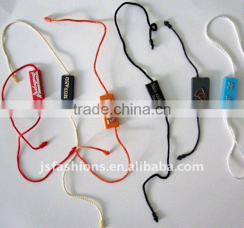 Fashion plastic hangtag with satin string