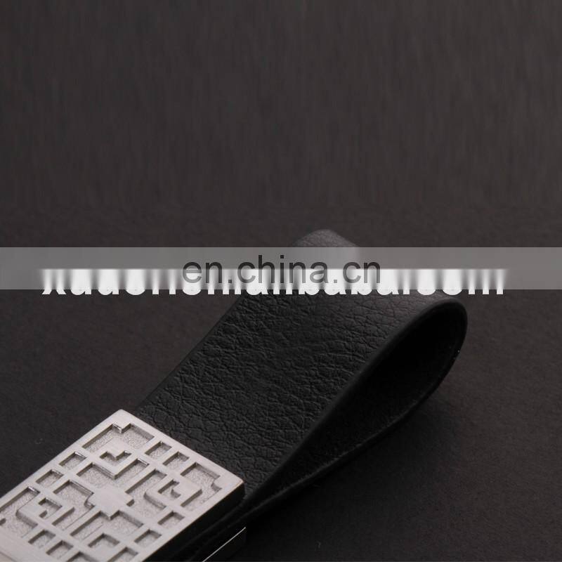 High Quality Promotional Zinc Alloy Laser Logo Black Leather Metal Car Keychain