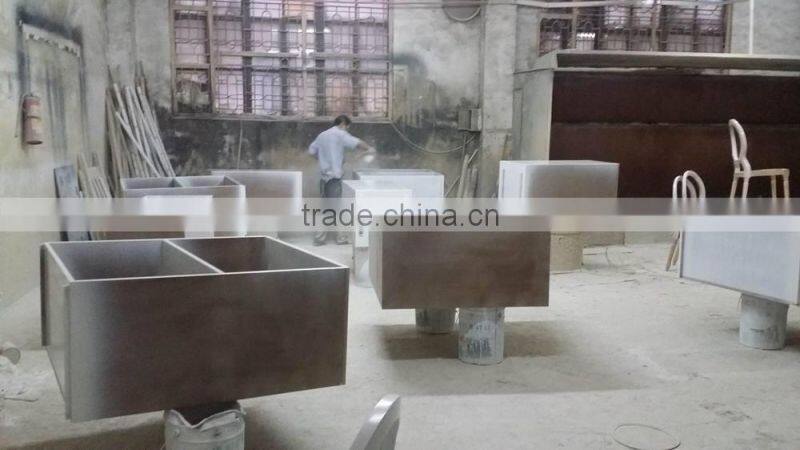 White color classical three person chair for wedding XY0838